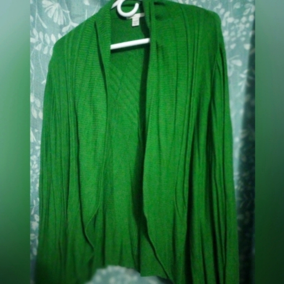 Est.1946 green cardigan - Picture 2 of 8